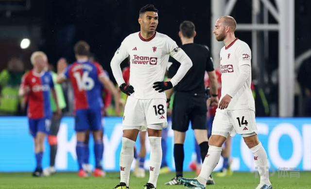 曼联足球直播_足球直播-曼联刷新耻辱纪录曼联足球直播,滕哈赫正在接近莫耶斯朗尼克