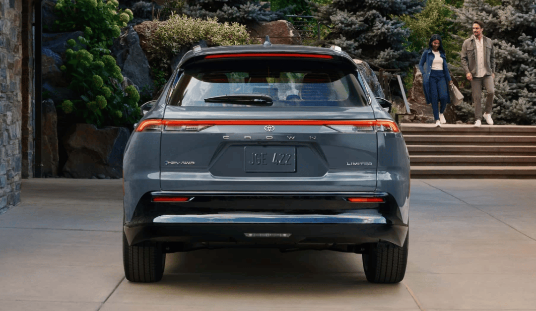 皇冠体育平台_汉兰达同平台打造皇冠体育平台,内饰更有档次,皇冠全新SUV或10月引进