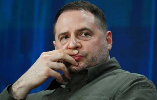 皇冠信用网会员_乌总统办公室主任:泽连斯基愿意听取中国和巴西提出的和平倡议