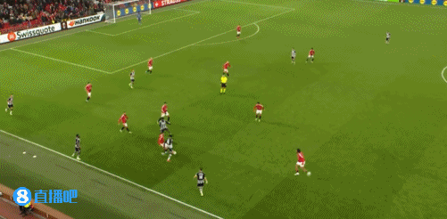 皇冠信用網代理申条件_怒了🤬曼联青训肖雷蒂雷铲翻卡塞米罗皇冠信用網代理申条件,胖虎劈头盖脸一顿输出