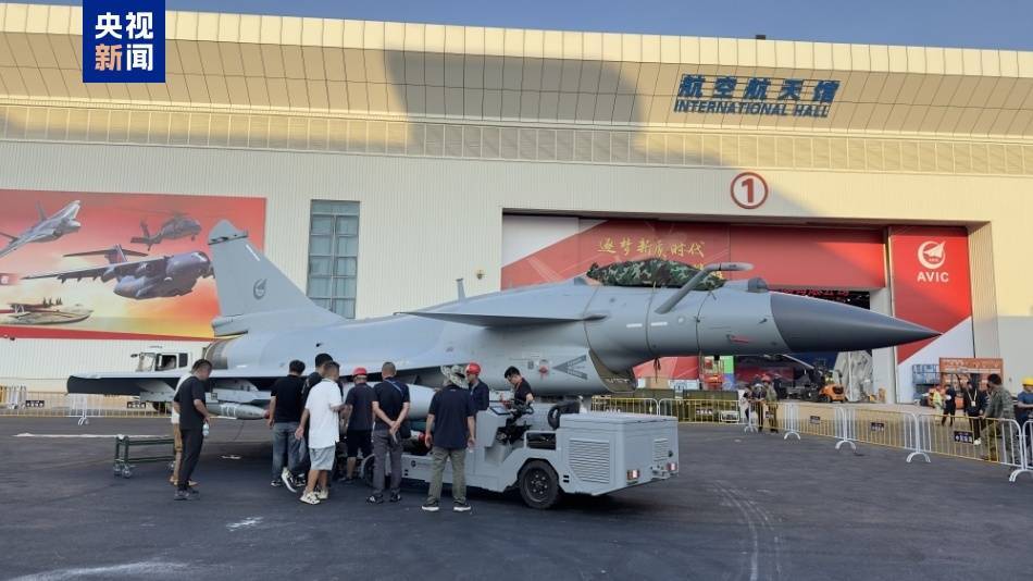 皇冠信用網出租代理_又一架真机来了皇冠信用網出租代理!歼-10CE首次亮相中国航展