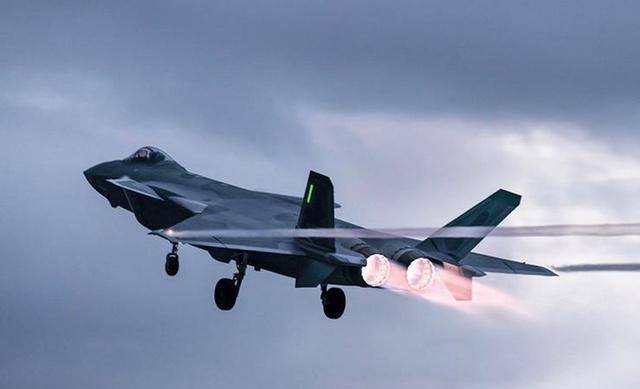 皇冠信用网怎么租_俄罗斯真实在!苏57拆下雷达罩皇冠信用网怎么租,弹舱打开随便看,背后用意不一般