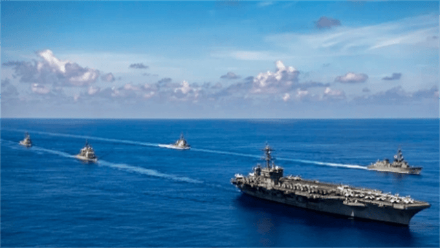 皇冠信用网代理_美航母又被打了!2艘驱逐舰见势不妙皇冠信用网代理,直接躲中国海军编队中
