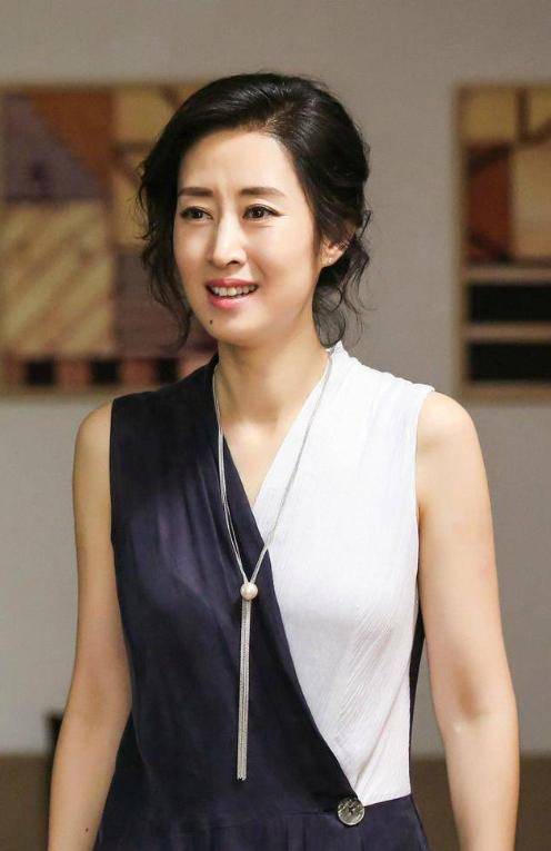 皇冠信用网会员注册_47岁刘敏涛提出离婚皇冠信用网会员注册,丈夫哈哈大笑,直言离开我,你连饭都吃不上