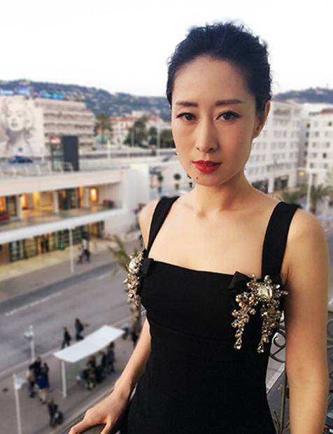 皇冠信用网会员注册_47岁刘敏涛提出离婚皇冠信用网会员注册,丈夫哈哈大笑,直言离开我,你连饭都吃不上