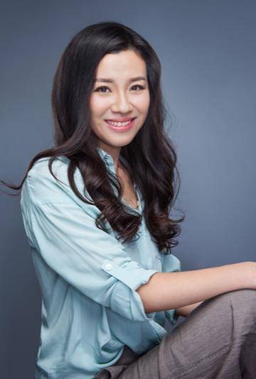 皇冠信用网会员注册_她本是阔太太皇冠信用网会员注册,被导演喊来临时救场,却意外走红,50岁片约不断