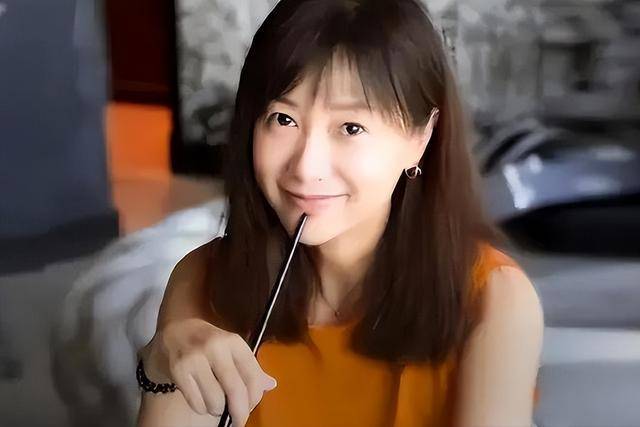 皇冠信用网登3_万万没想到皇冠信用网登3,“丁克”了半辈子的徐静蕾,如今却成了人生赢家