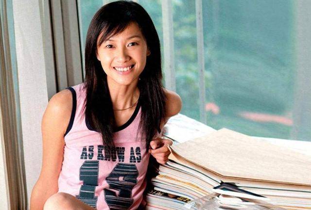 皇冠信用网登3_万万没想到皇冠信用网登3,“丁克”了半辈子的徐静蕾,如今却成了人生赢家