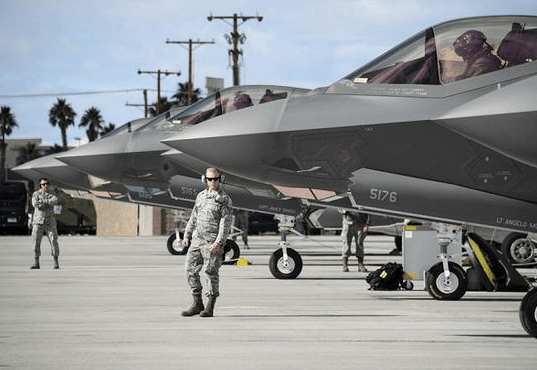 皇冠体育_美国彻底破防!中国新型战机横空出世皇冠体育,五角大楼军力报告闹笑话