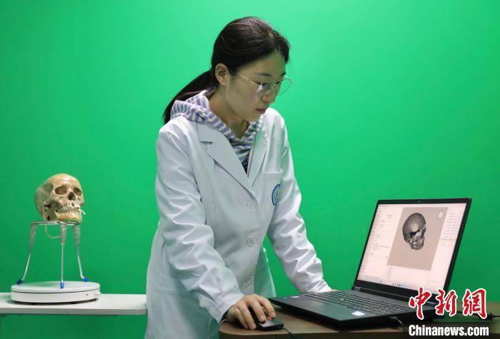 布鲁克林篮网_四川大学师生利用生成式AI技术为205名烈士复原容貌