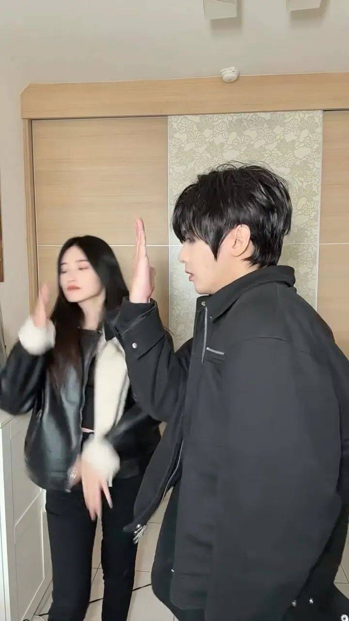 皇冠信用网登1
_突传讣告!31岁男星黄正杰去世皇冠信用网登1
,两天前还曾录制跳舞视频,母亲透露死因及遗言