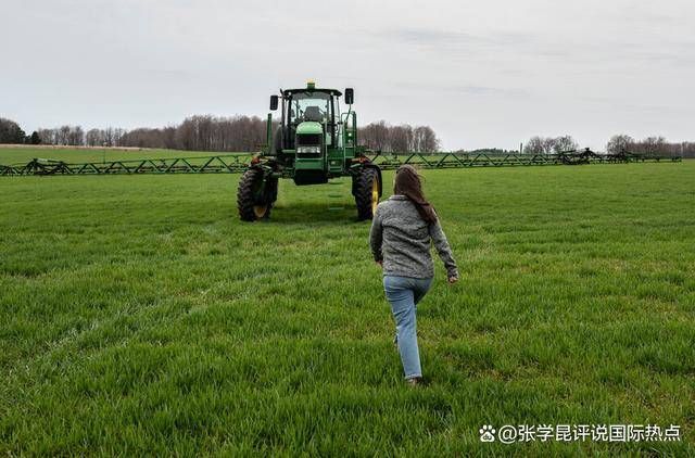 皇冠信用網代理登3
_40艘大船停靠中国舟山港皇冠信用網代理登3
,特朗普不长记性,中国早把后路设计好了