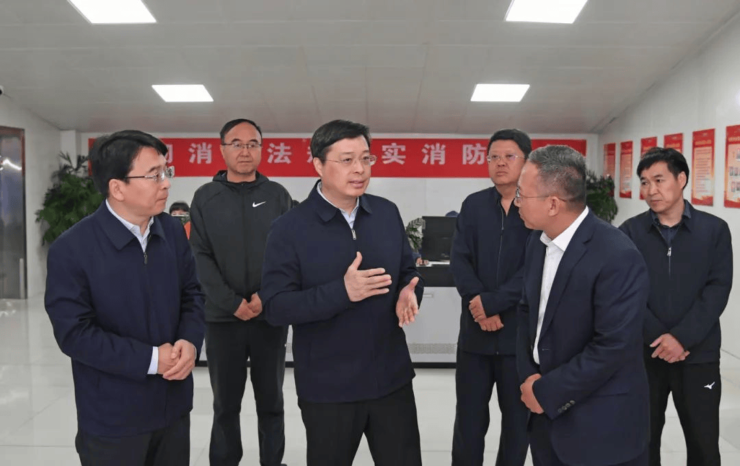 皇冠信用網如何注册
_山西省委常委、太原市委书记韦韬督导检查假日期间旅游保障和安全工作