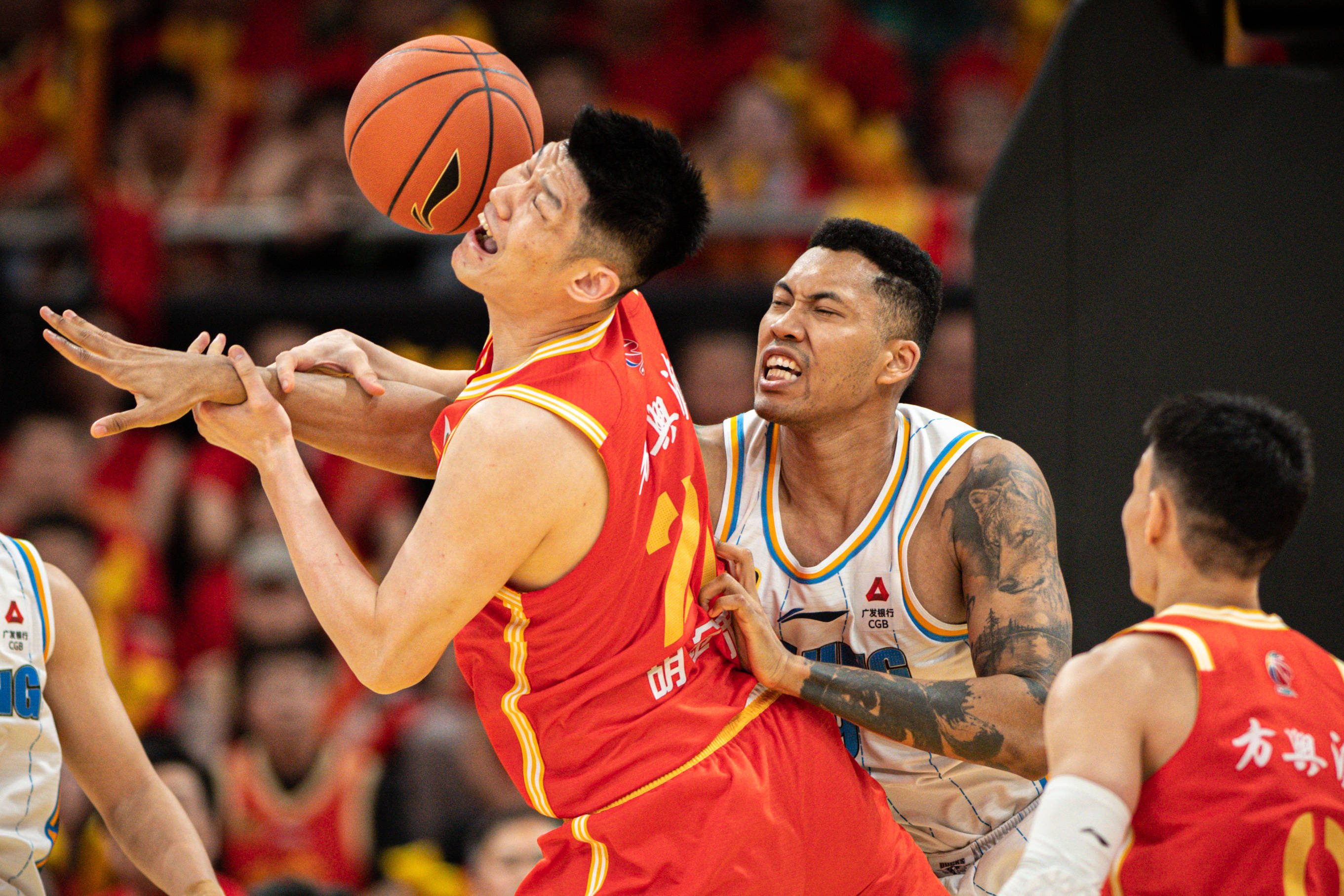 welcome皇冠注册
_总决赛-孙铭徽28分周琦13+10 广厦胜北京总分1-1