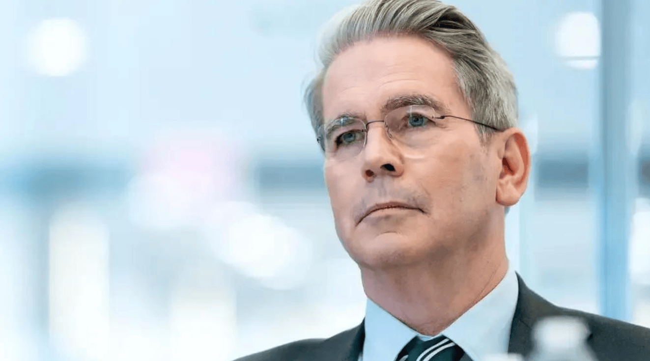 皇冠信用网哪里申请
_中国不上谈判桌皇冠信用网哪里申请
,美财长威胁:若中方不让步,可能对华实施禁运