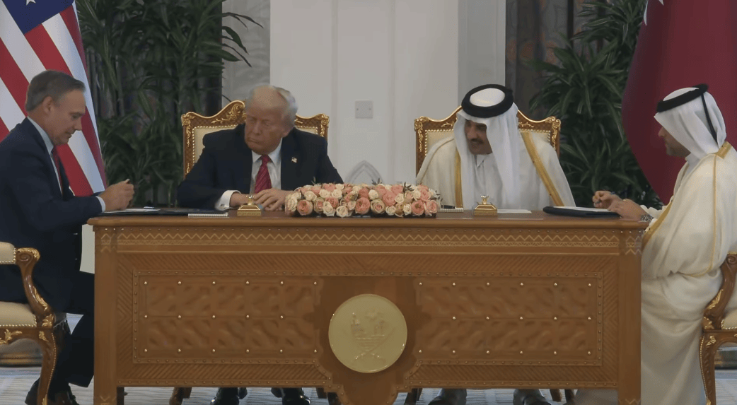 皇冠代理登1,2,3
_特朗普“嘴瓢”引发虚惊一场:160架波音客机怎么值2000亿美元