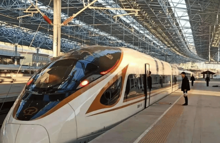 皇冠信用網如何申请
_重磅!超260万美籍华人回国皇冠信用網如何申请
,绿卡、高薪都留不住,美国这下慌了