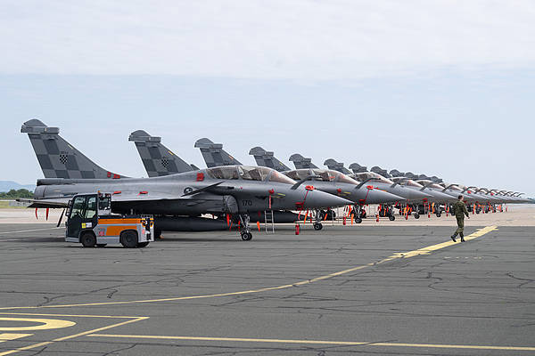 皇冠信用网怎么注册
_印尼网友质疑采购“阵风”:希望买歼-10等中国装备