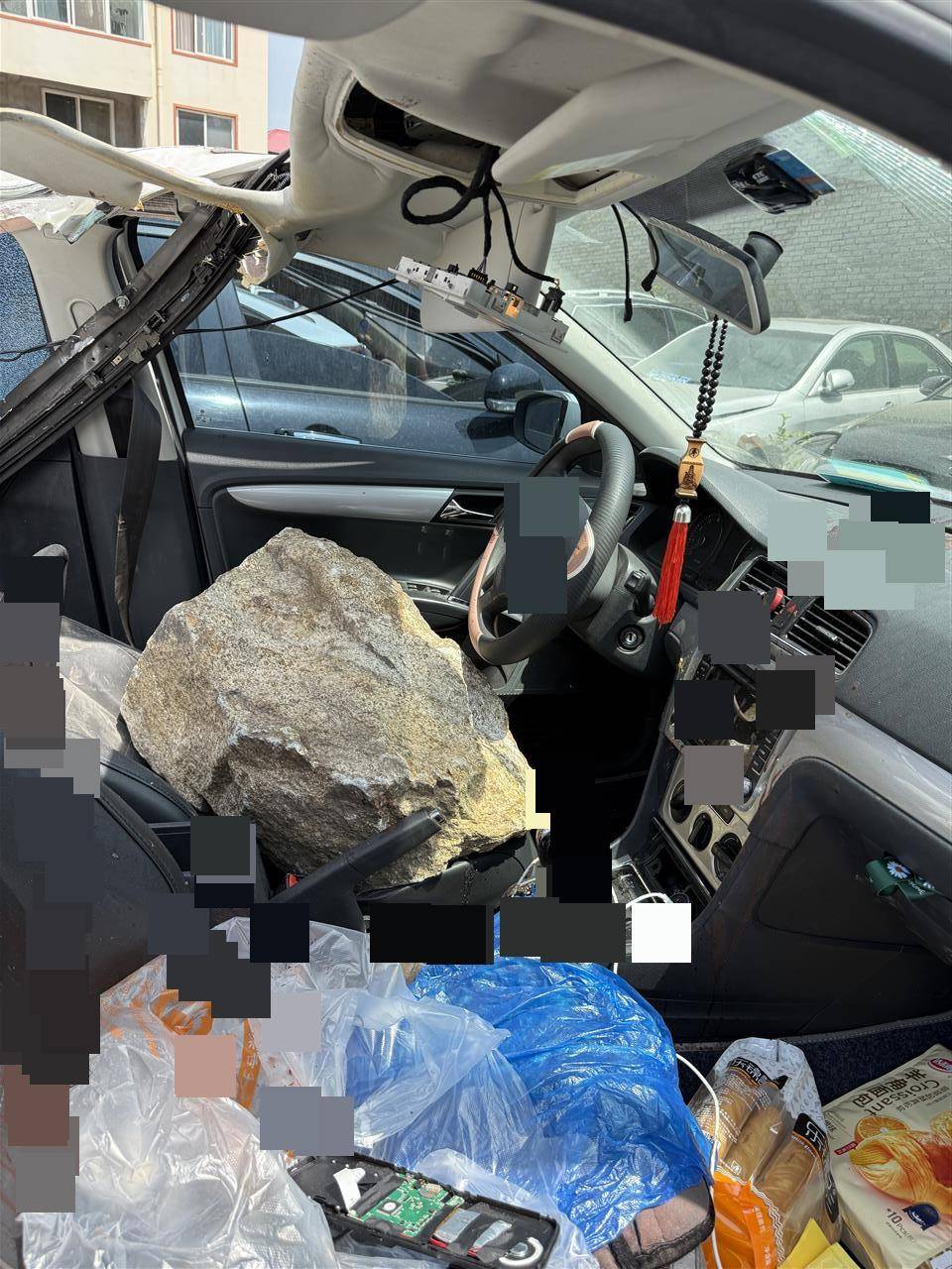 皇冠信用网怎么注册
_洛阳一家四口返家途中私家车被山体落石砸中皇冠信用网怎么注册
,36岁父亲当场遇难,当地政府已成立工作专班