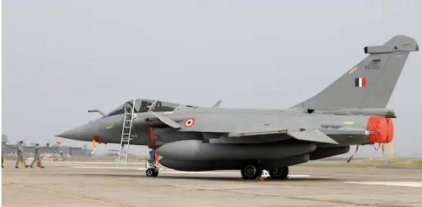 皇冠信用网怎么开户
_印度想炸毁歼10C皇冠信用网怎么开户
,24小时内,巴铁发起雷霆反击,新德里发生爆炸