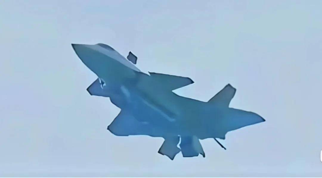 皇冠信用网登2代理
_全网热议皇冠信用网登2代理
!中国歼-20C垂直起降战机首飞了?