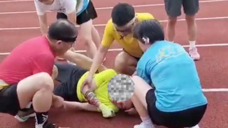 皇冠信用網可以占几成
_江西抚州:女子晨跑过度突然晕倒 医生紧急施救化险为夷