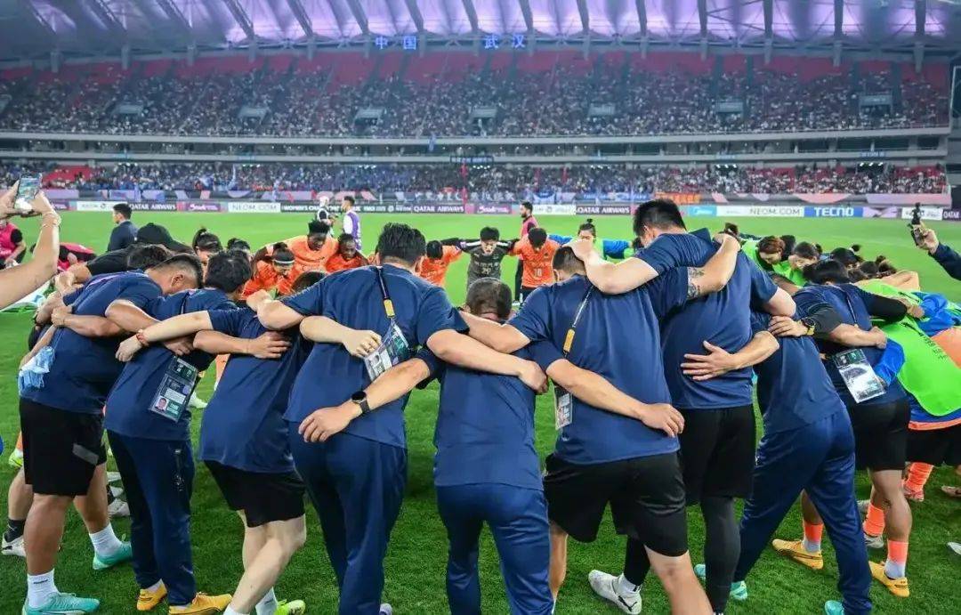 皇冠信用怎么租
_亚洲之巅!武汉女足皇冠信用怎么租
,捧起首座亚冠金杯!