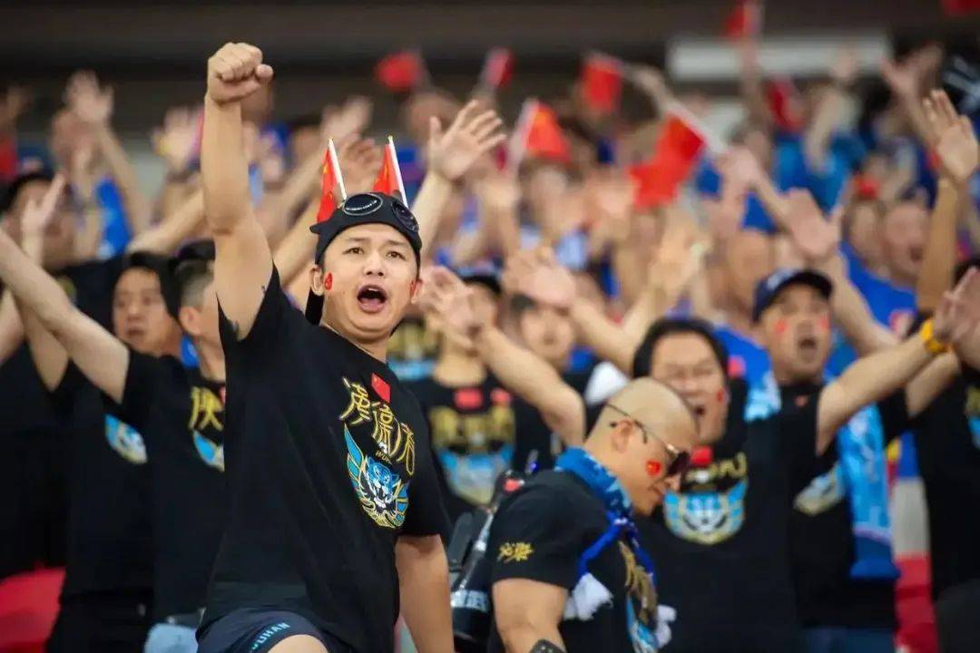 皇冠信用怎么租
_亚洲之巅!武汉女足皇冠信用怎么租
,捧起首座亚冠金杯!