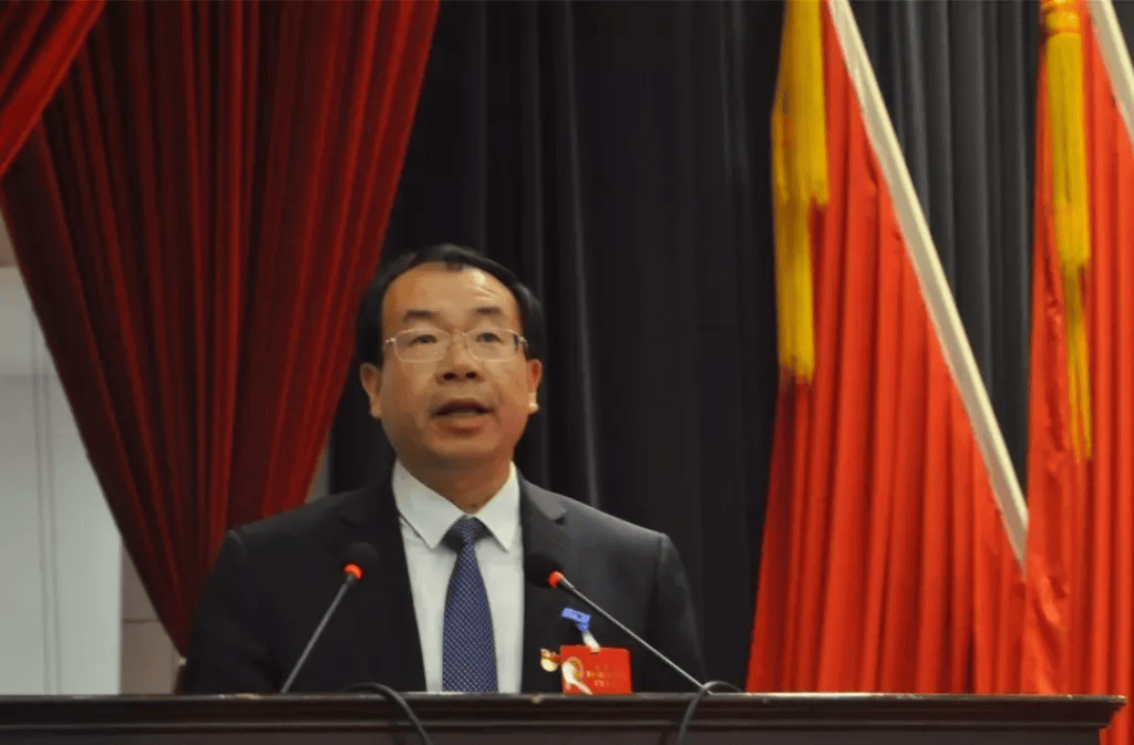 皇冠信用網登3代理注册
_石家庄经开区管委会主任、藁城区委书记王锦山皇冠信用網登3代理注册
,转任市政府二级巡视员