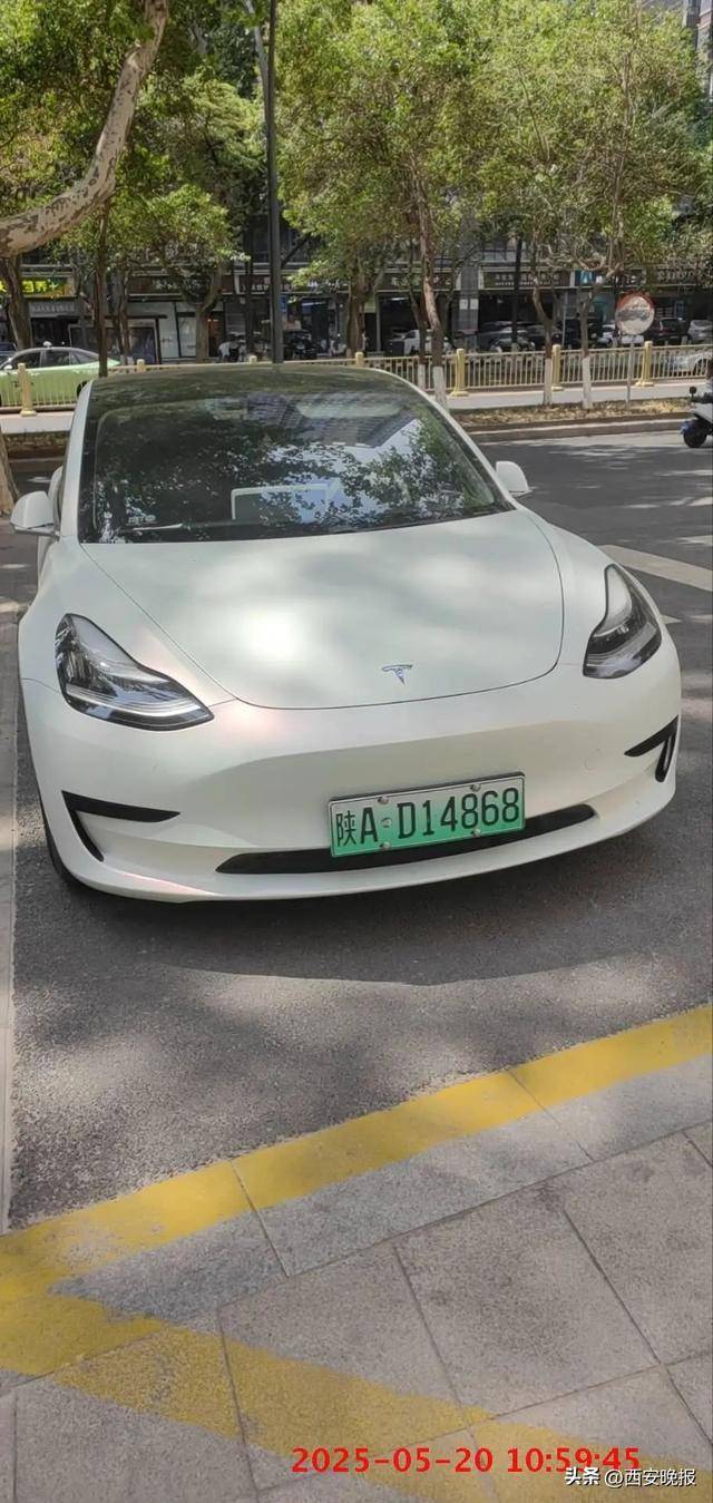 皇冠信用网代理出租
_西安交警持续曝光皇冠信用网代理出租
!这些违停车辆被处罚↓