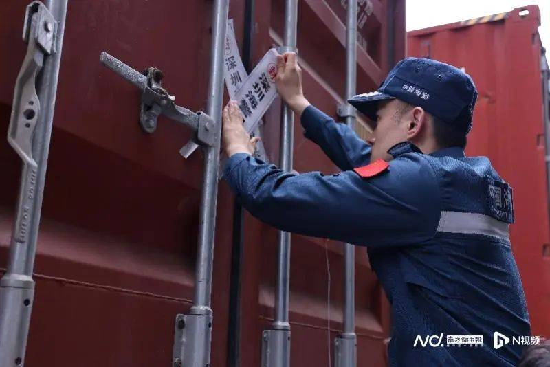 皇冠信用网足球代理
_焚烧牛肚、猪肚等皇冠信用网足球代理
,约1200吨!深圳海警局集中处置