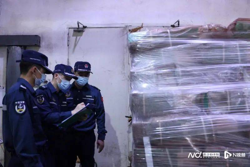 皇冠信用网足球代理
_焚烧牛肚、猪肚等皇冠信用网足球代理
,约1200吨!深圳海警局集中处置