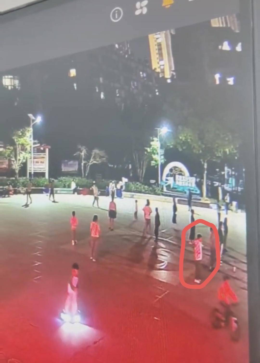 皇冠信用网代理
_17岁女孩在广场跳操时失踪已月余 家属不认同“跳江自杀”皇冠信用网代理
,警方已立案侦查