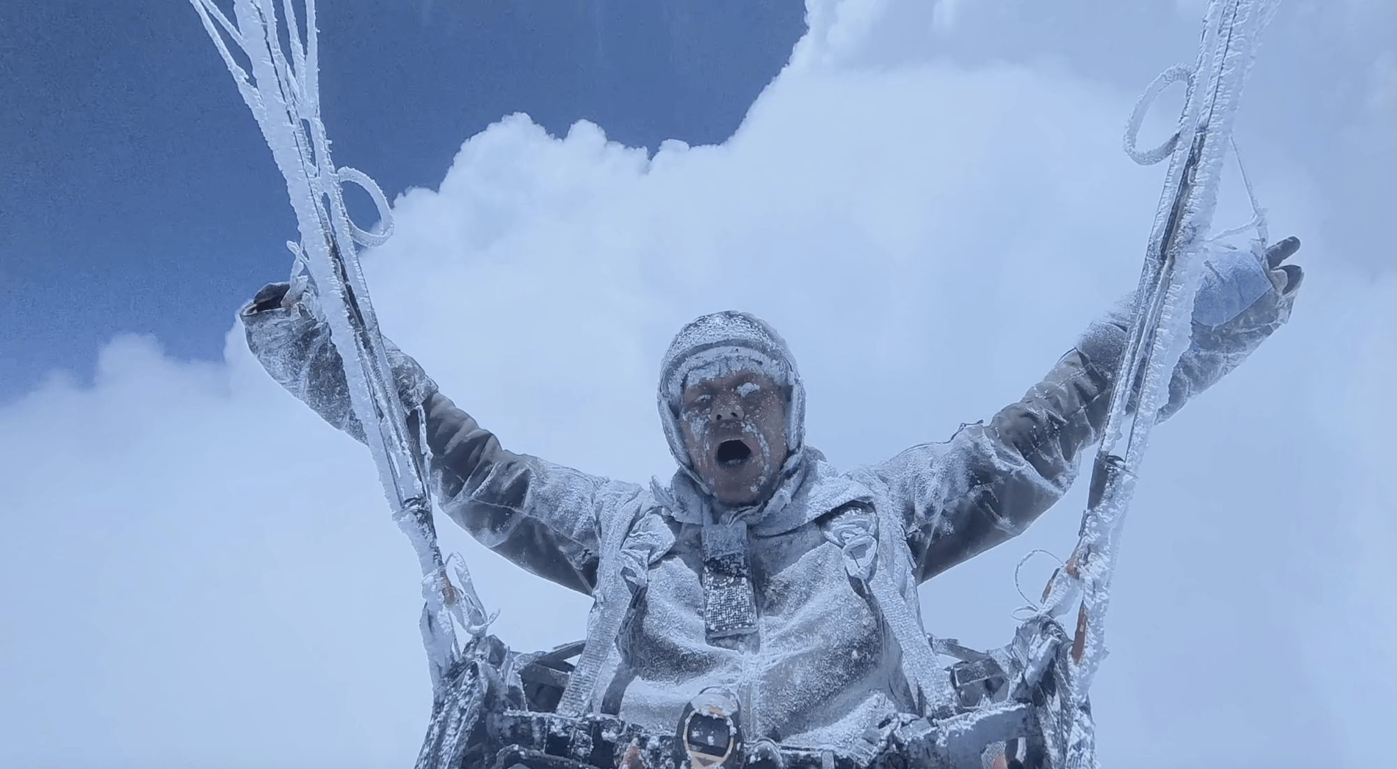 皇冠信用網登3代理申请
_被云吸至8000米高空成“冰人”后奇迹生还 当事人讲述从遇险到脱险过程