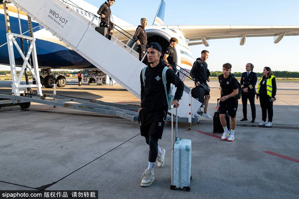 皇冠信用網登123
_冰火两重天!桑乔绝境重生皇冠信用網登123
,安东尼梦碎欧会杯,切尔西历史性夺冠!