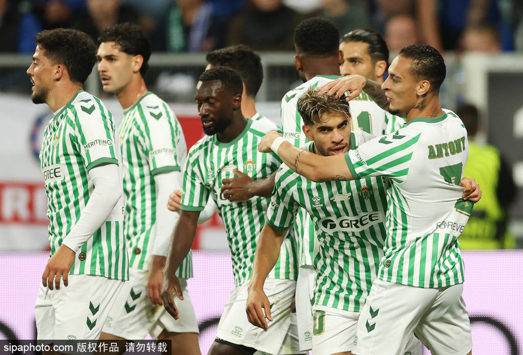 皇冠信用网申请
_欧战全满贯皇冠信用网申请
!欧协-桑乔建功帕尔默2助 切尔西4-1贝蒂斯夺冠