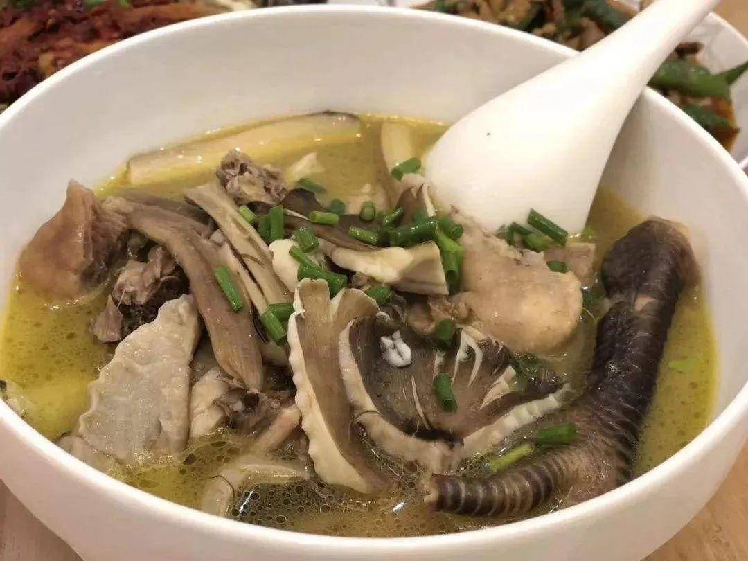 信用平台出租
_“天价”鸡枞调查:最贵卖到1800元/公斤!雨水少致产量低信用平台出租
,多地价高客少