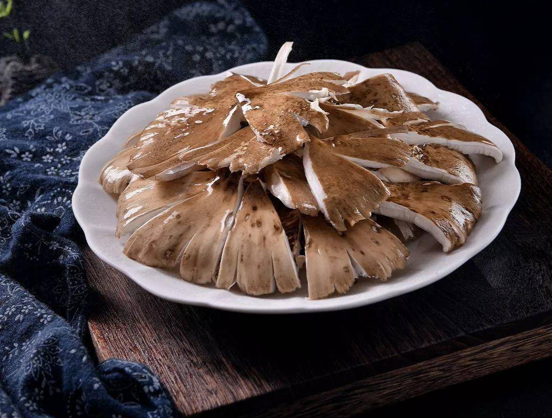 信用平台出租
_“天价”鸡枞调查:最贵卖到1800元/公斤!雨水少致产量低信用平台出租
,多地价高客少