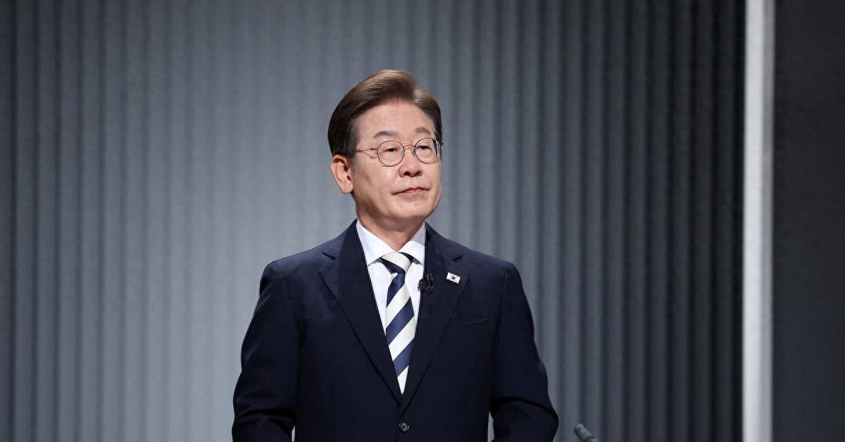 足球外围买球网站
_李在明民调大幅领先足球外围买球网站
,朴槿惠和文在寅接连出手,韩国大选惊现新变数!