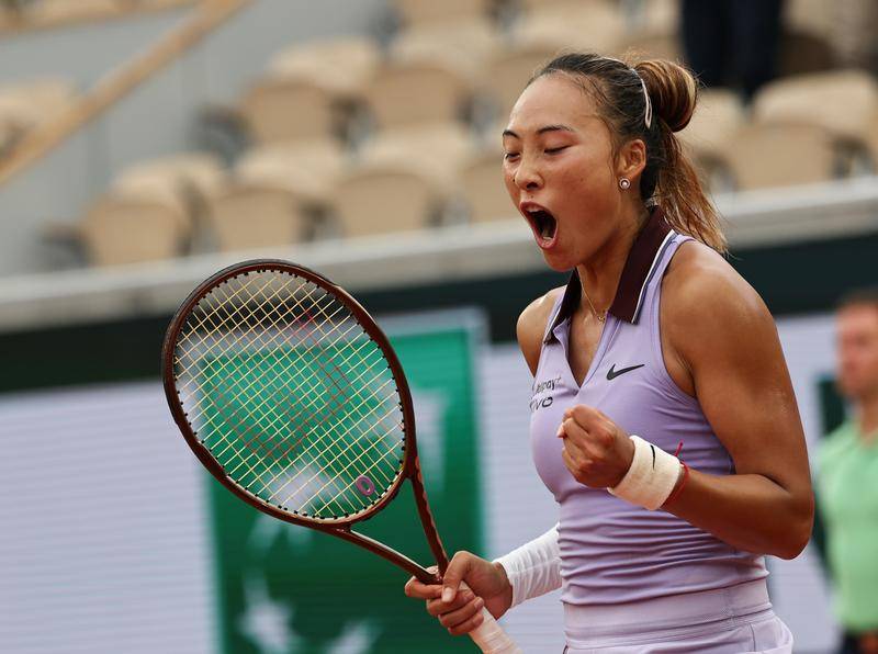 皇冠信用盘会员开户申请
_2-0击败18岁黑马姆博科皇冠信用盘会员开户申请
! 郑钦文晋级法网女单16强