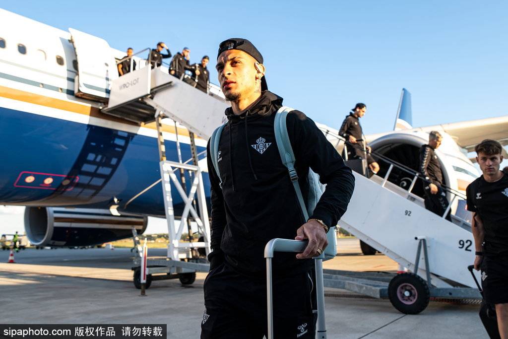 皇冠代理联系方式
_曼联紧急会议!安东尼命运揭晓皇冠代理联系方式
,3250万镑套现重建第一枪?