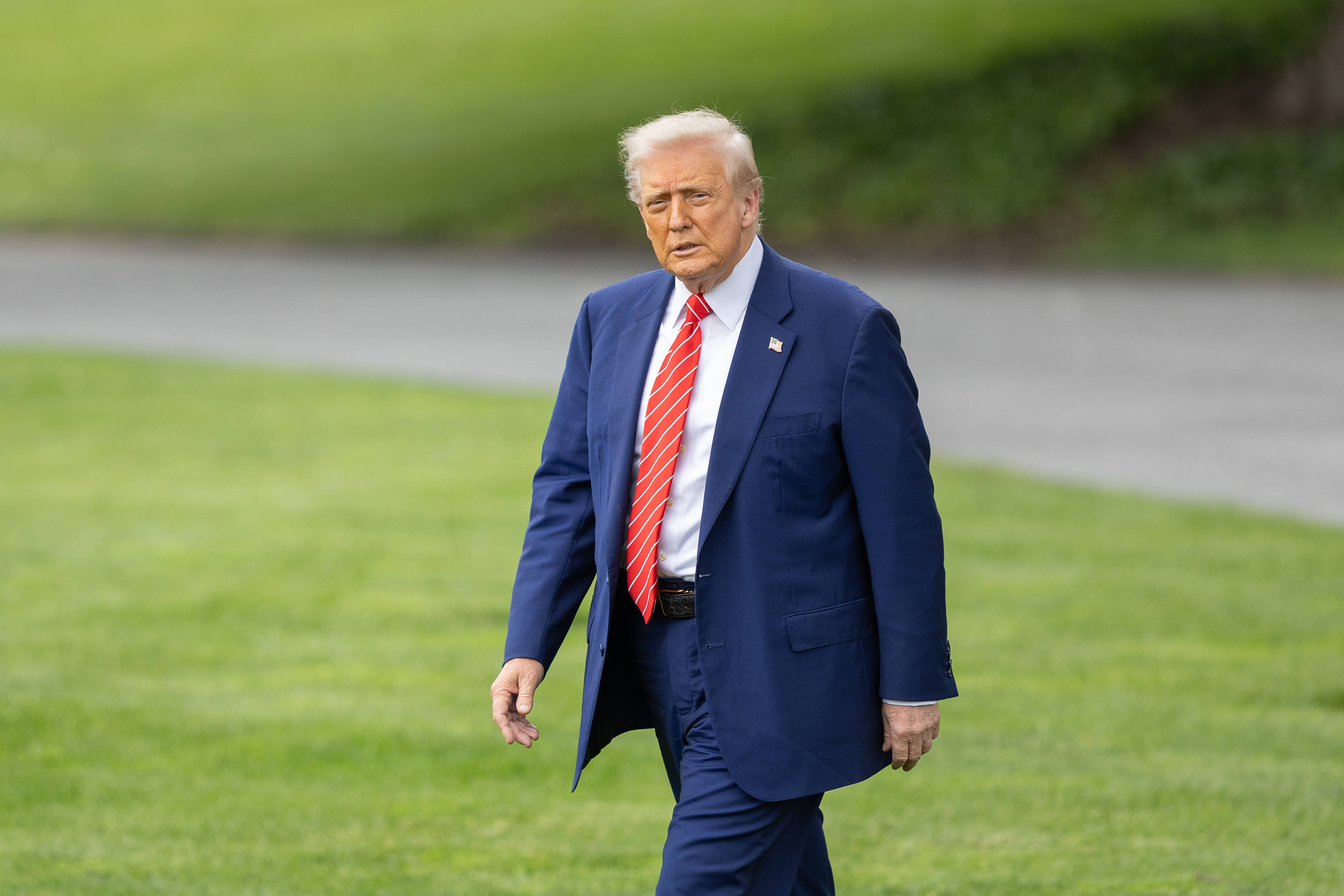 皇冠信用盘代理出租
_刚走一天就遭白宫“背刺” 马斯克:很失望