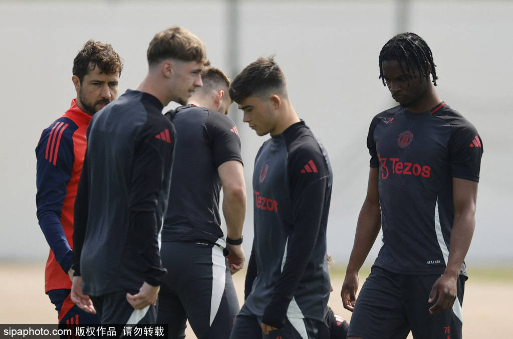 皇冠体育App下载
_贝克汉姆罕见发飙皇冠体育App下载
!怒斥曼联球员:你们不配穿红魔战袍!