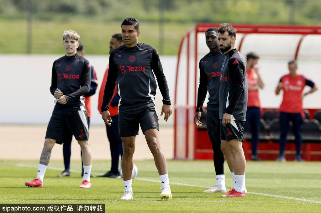 皇冠足球平台代理申请
_曼联惊爆合同炸弹:四星命运倒计时皇冠足球平台代理申请
!胖虎航母谁走谁留?