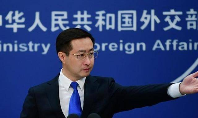 皇冠信用网在线开户
_香会现场美防长改口“共产中国” 中方淡定回应 警告美勿玩火自焚