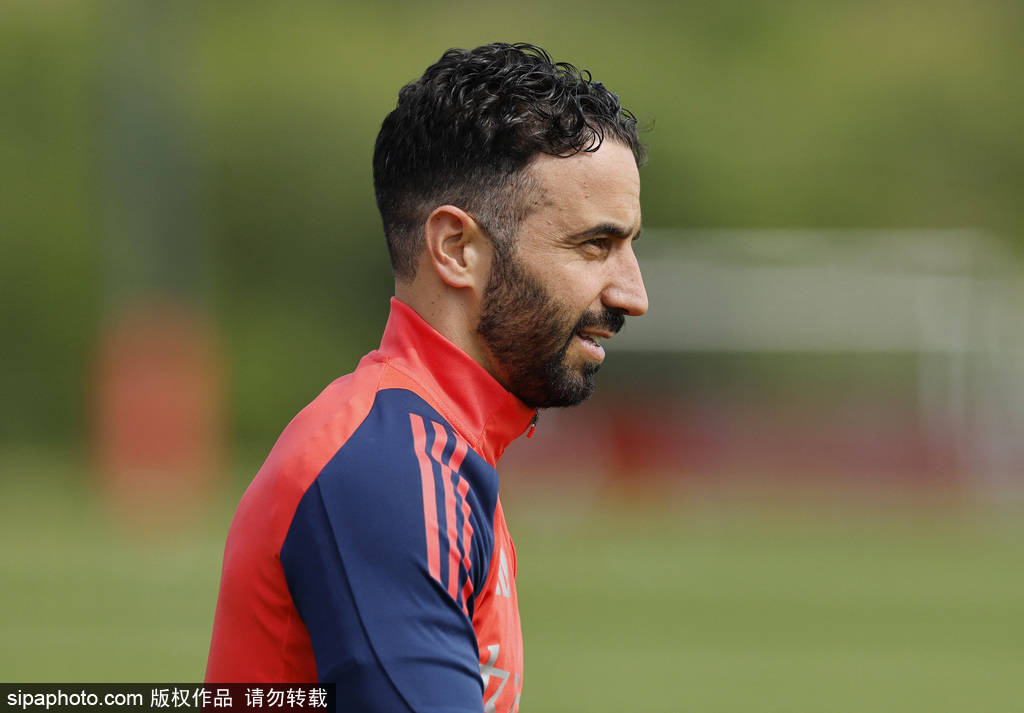 皇冠信用網平台
_曼联地震!曝B费1亿投沙特皇冠信用網平台
,克洛普空降梦剧场?球迷炸锅!