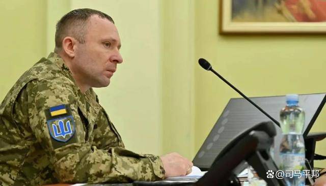 皇冠信用網占成代理
_前线大捷皇冠信用網占成代理
,撤换陆军司令后,泽连斯基亲自指挥,摧毁俄41架轰炸机