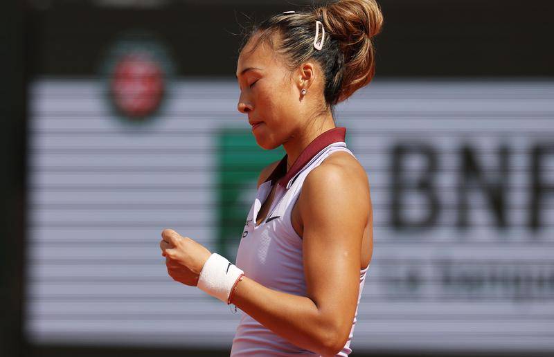 皇冠信用网代理
_憾失抢七皇冠信用网代理
!法网:郑钦文0-2萨巴伦卡无缘四强 仍创最佳战绩