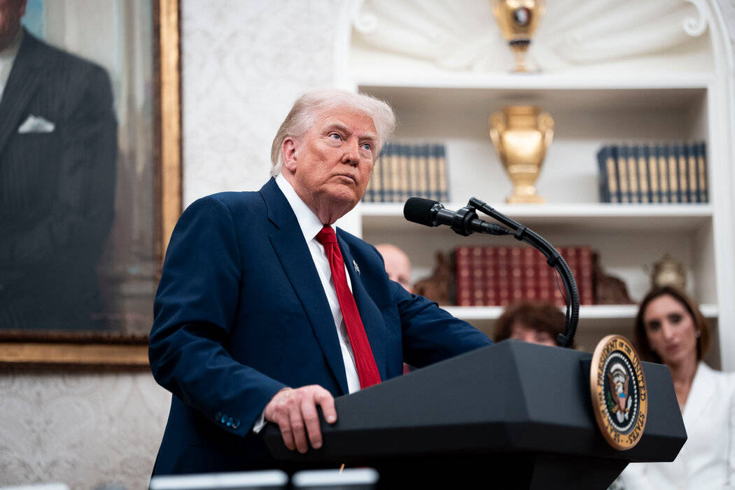 皇冠信用盘在线开户
_特朗普签署公告:禁止12国旅客入境美国