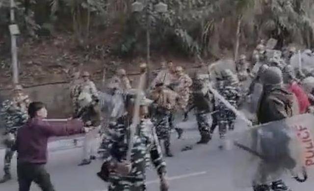 皇冠信用网账号
_面对大批印度军警皇冠信用网账号
,藏南民众高喊要回归中国?这里面有多少水分